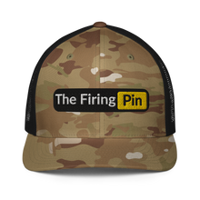 Load image into Gallery viewer, Two Tone Logo Closed-back trucker cap